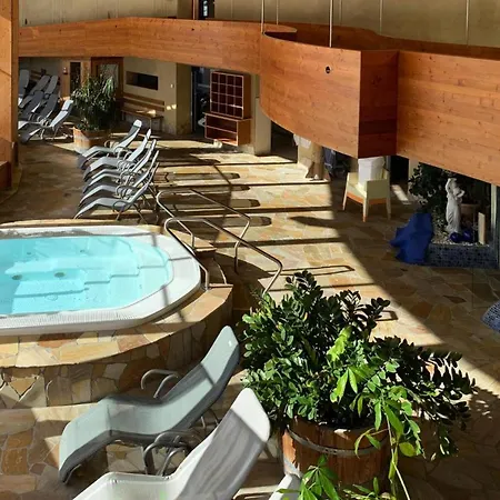 In With A Balcony Apartment *